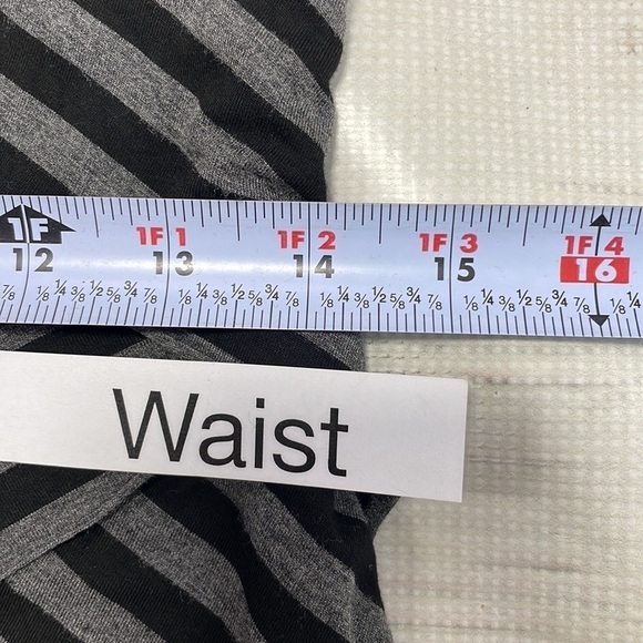 Market & Spruce Dress Grey Black Stripes Layered Ruffles Size Medium - Picture 9 of 11